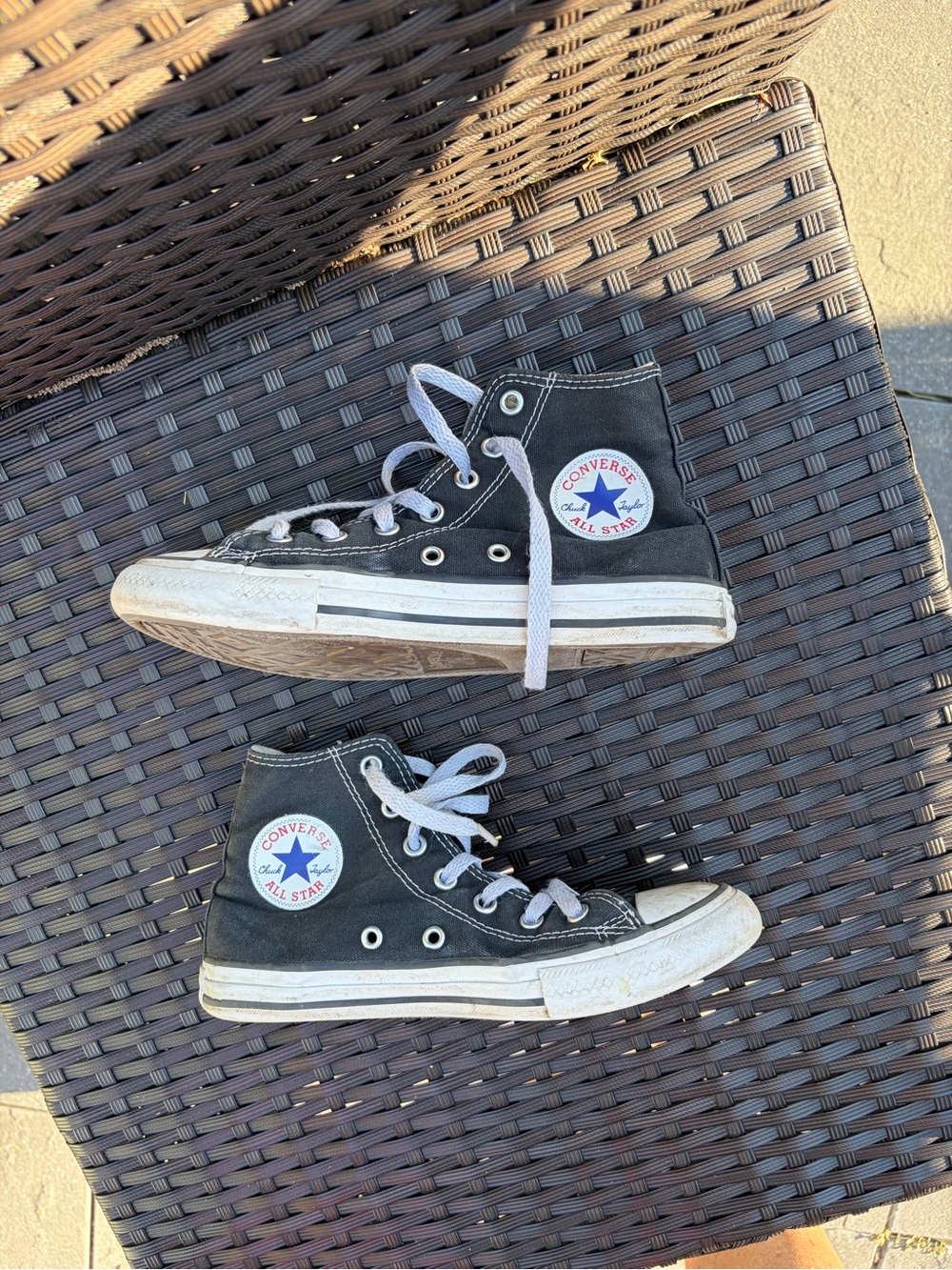 Converse Chuck Taylor All Star High-Top Sneakers – Black – Youth Size 2